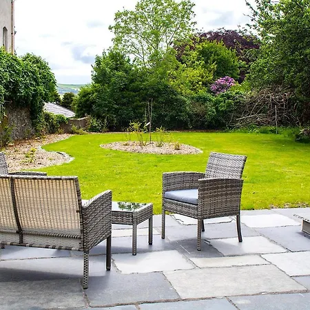 Garden Townhouse Dingle