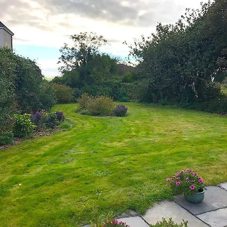 Bed & Breakfast Garden Townhouse