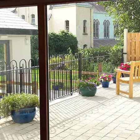 Garden Townhouse 5*