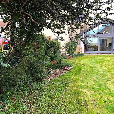 Alojamento de Acomodação e Pequeno-almoço Garden Townhouse