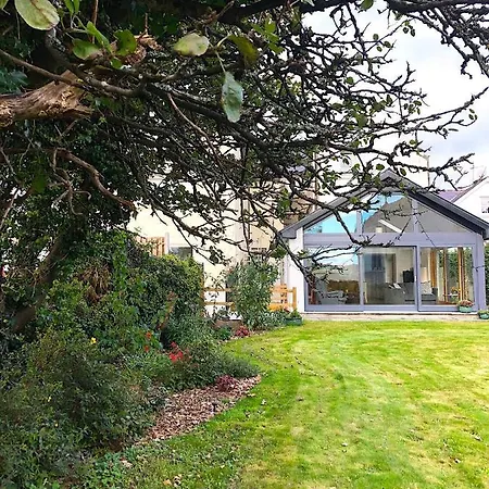 Bed & Breakfast Garden Townhouse