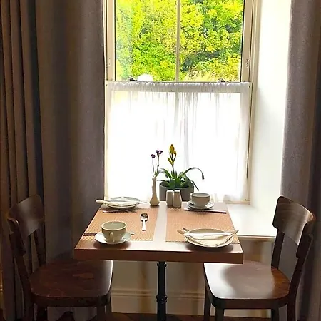 Garden Townhouse 딩글