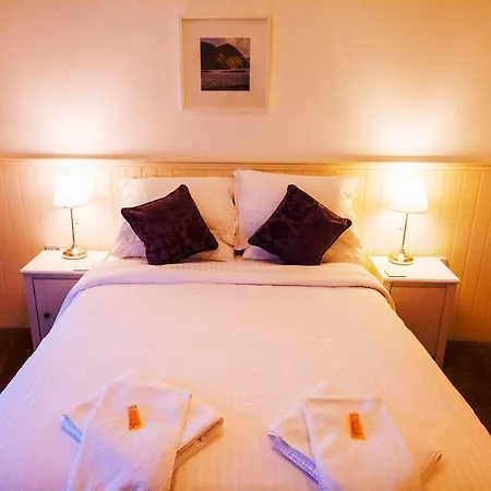 Garden Townhouse Nocleg ze śniadaniem