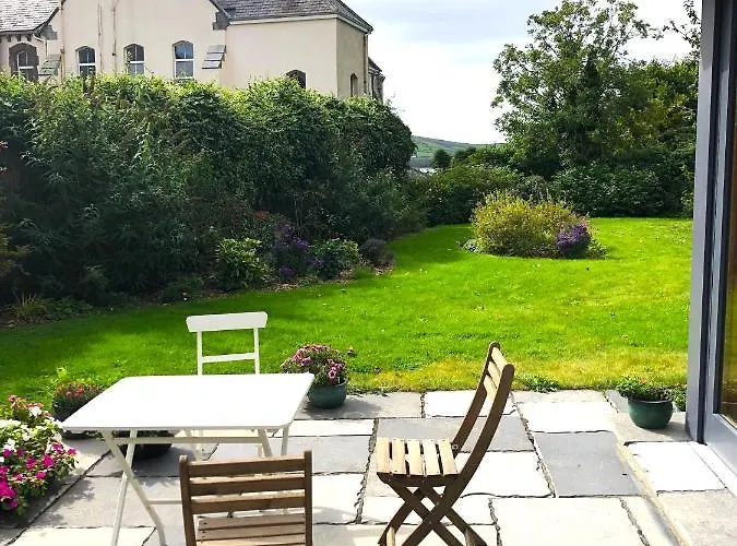 Bed & Breakfast Garden Townhouse