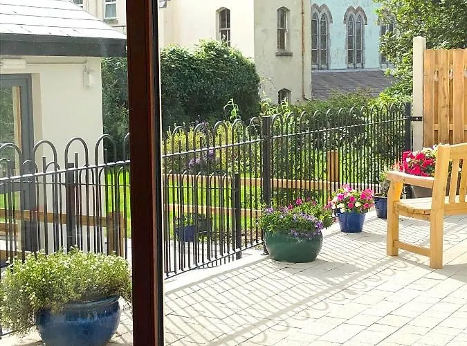 Garden Townhouse 5*
