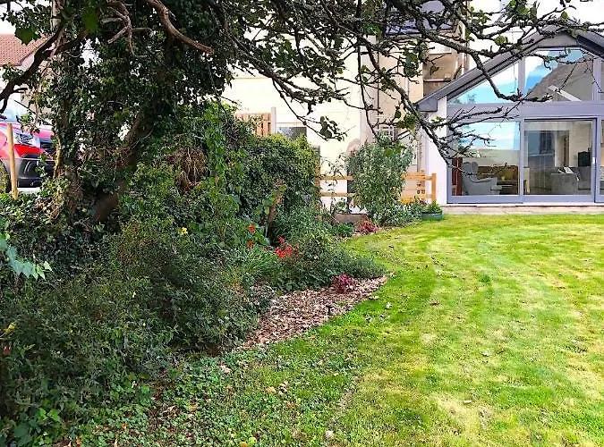 Bed & Breakfast Garden Townhouse