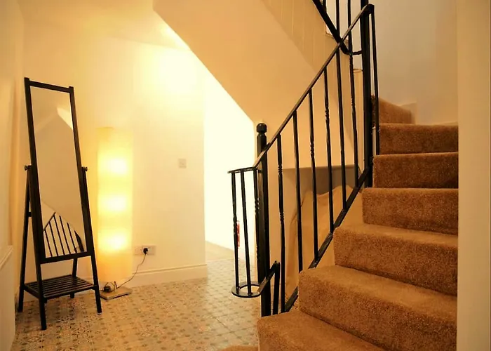 Bed & Breakfast Garden Townhouse 5*